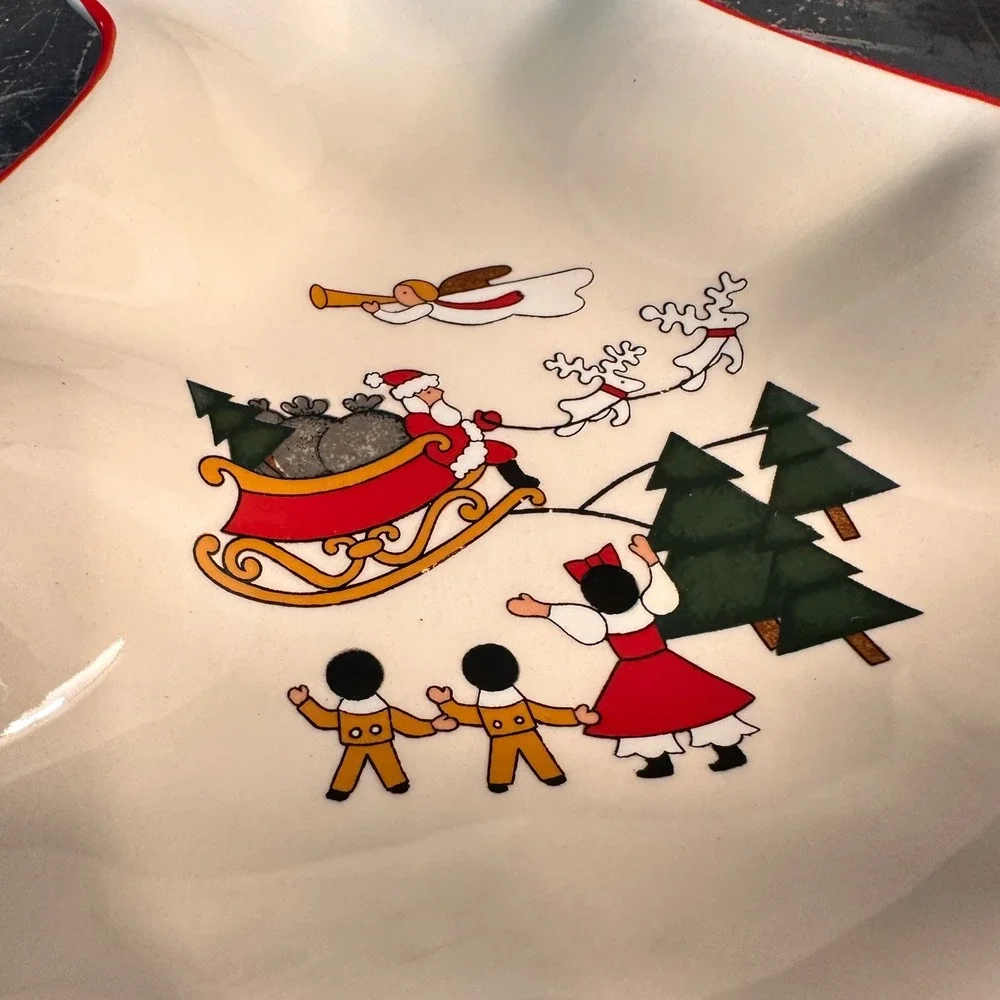 Mason's Dish 1983 Christmas Village Cream Red Ironstone Tree Shape 8.5